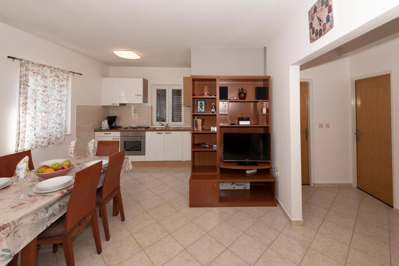 Apartments Max Ražanac Εξωτερικό φωτογραφία