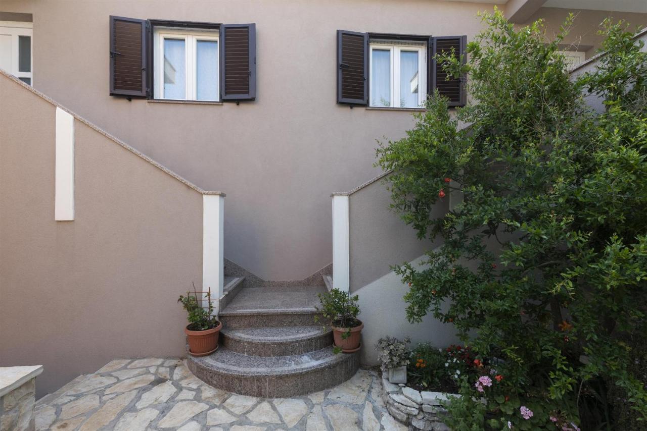 Apartments Max Ražanac Εξωτερικό φωτογραφία