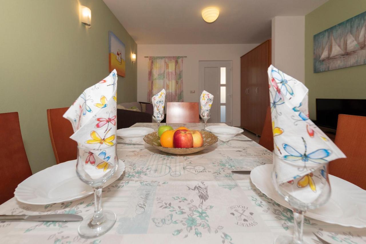 Apartments Max Ražanac Εξωτερικό φωτογραφία